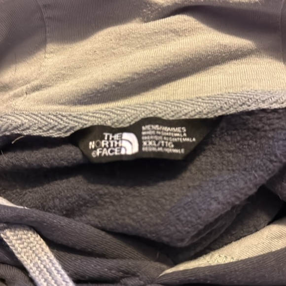 Men’s 2XL North Face hoodie! - Picture 6 of 6